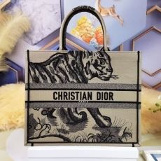 Christian Dior Shopping Bags